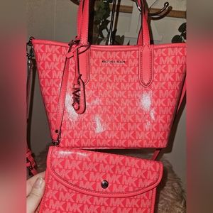 EUC Michael Mk small tote purse with coin puch